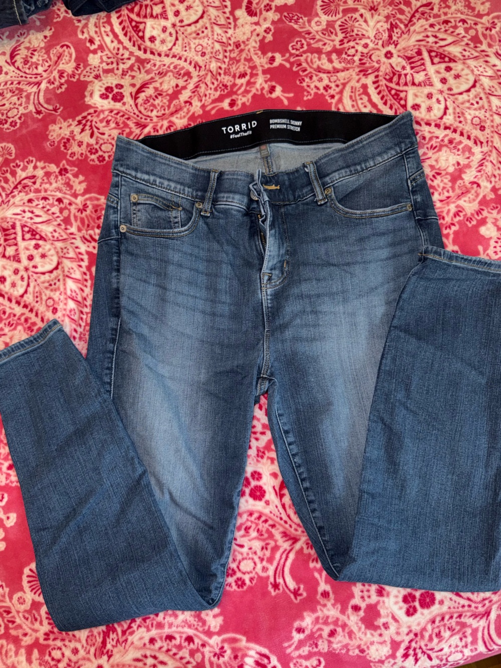 torrid Bombshell Skinny Mid Wash Jeans